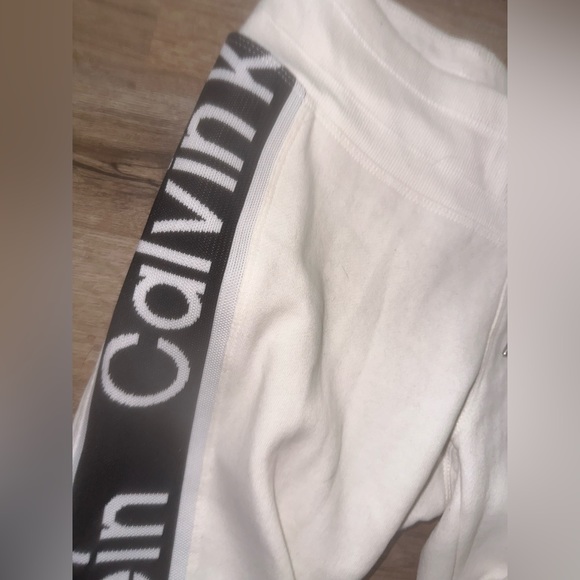 || Calvin Klein || - Picture 3 of 6